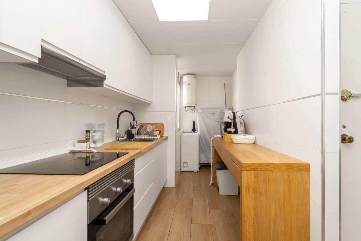 3 bedroom Apartment for sale in El Campello with pool - € 420,000 (Ref: 9726167)