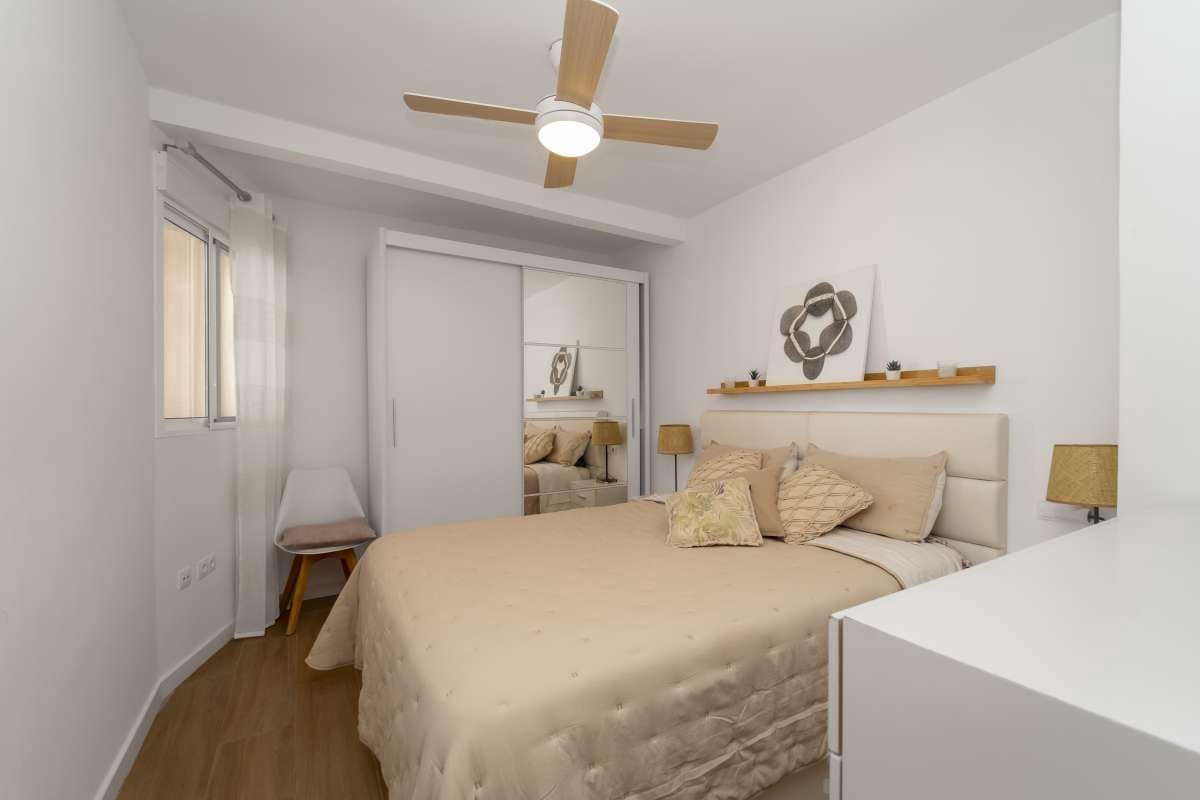 3 bedroom Apartment for sale in El Campello with pool - € 420,000 (Ref: 9726167)