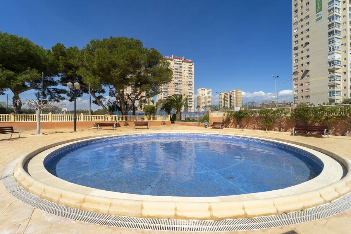 3 bedroom Apartment for sale in El Campello with pool - € 420,000 (Ref: 9726167)