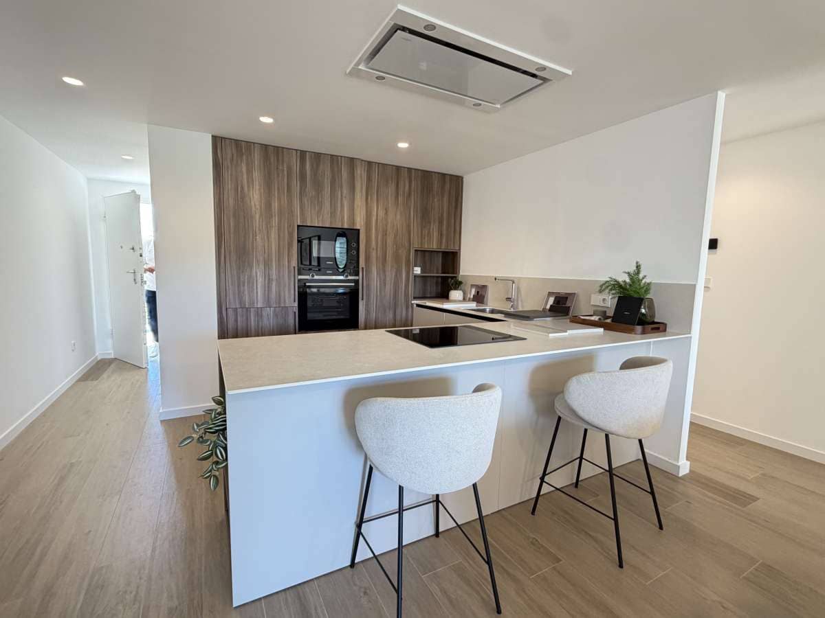 2 soverom Leilighet til salgs i Monforte del Cid med garasje - € 310 000 (Ref: 9734073)