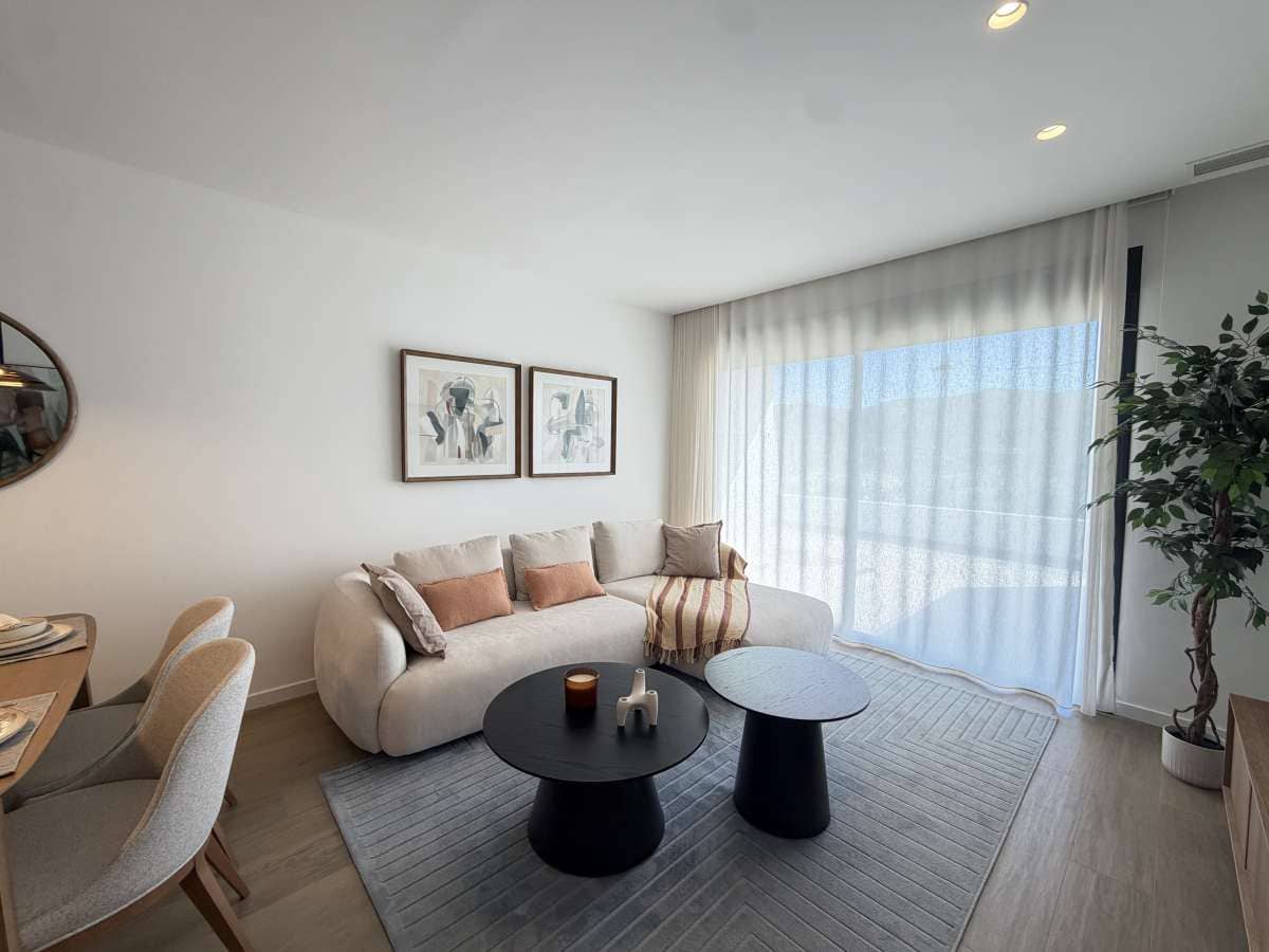 2 soveværelse Lejlighed til salg i Monforte del Cid med garage - € 395.000 (Ref: 9737308)