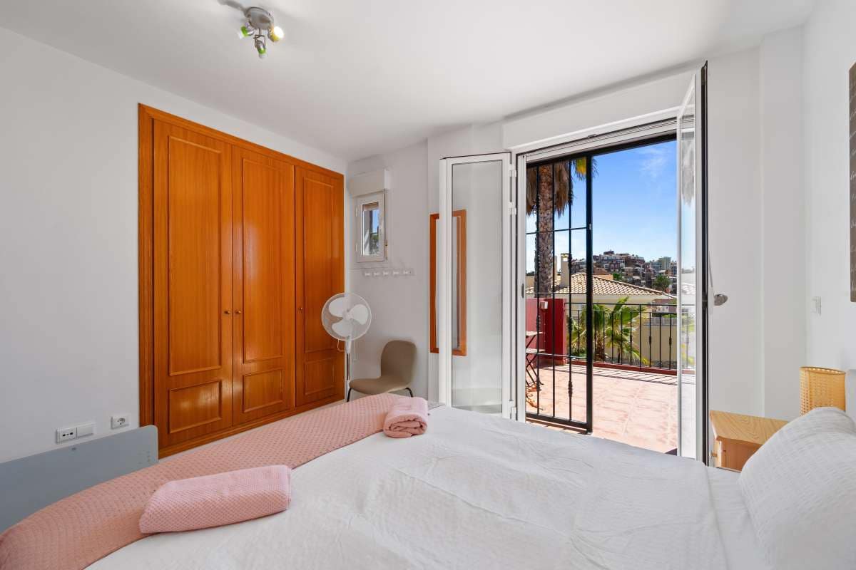 4 makuuhuone Huvila myytävänä paikassa Bonalba mukana uima-altaan 
autotalli - 465 000 € (Ref: 9751110)