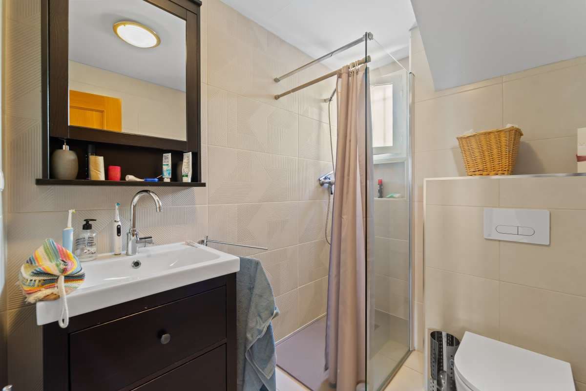 4 makuuhuone Huvila myytävänä paikassa Bonalba mukana uima-altaan 
autotalli - 465 000 € (Ref: 9751110)