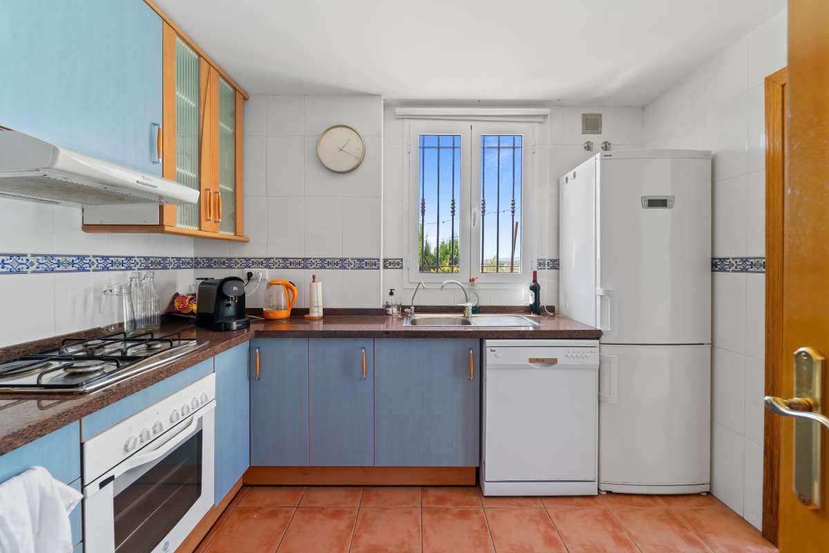 4 makuuhuone Huvila myytävänä paikassa Bonalba mukana uima-altaan 
autotalli - 465 000 € (Ref: 9751110)