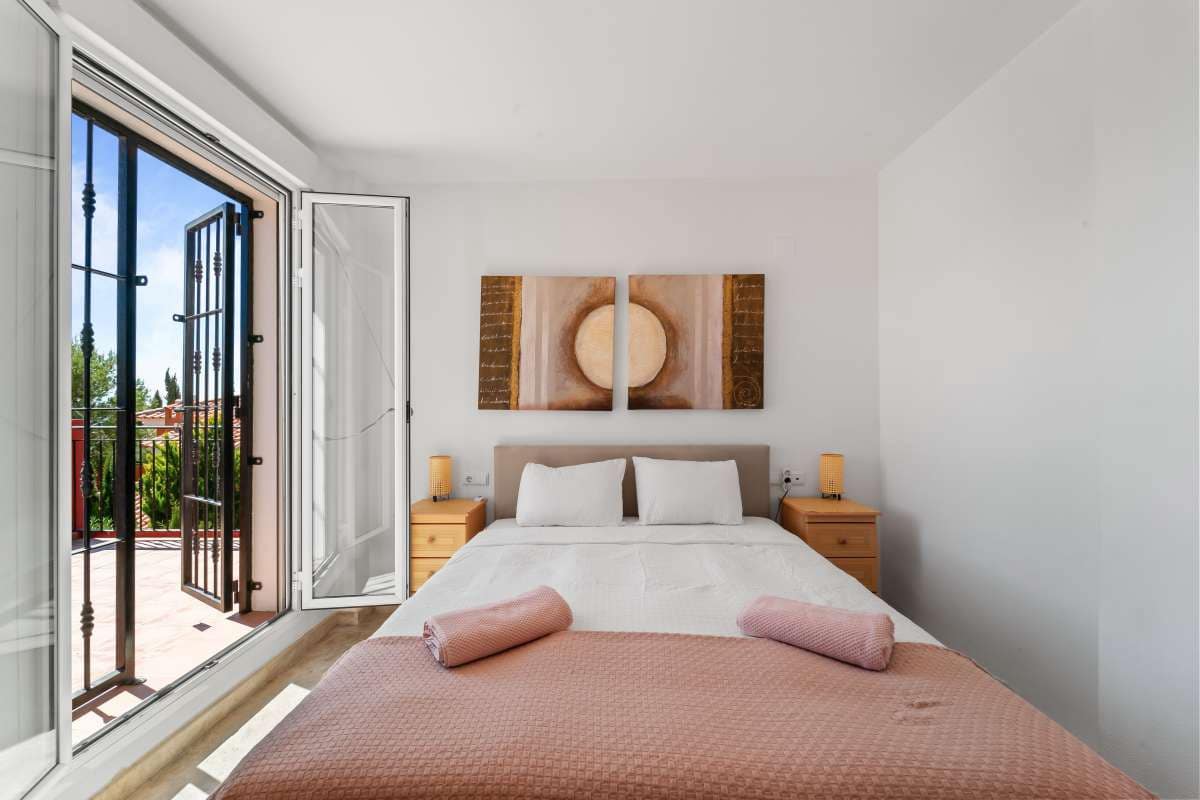 4 makuuhuone Huvila myytävänä paikassa Bonalba mukana uima-altaan 
autotalli - 465 000 € (Ref: 9751110)