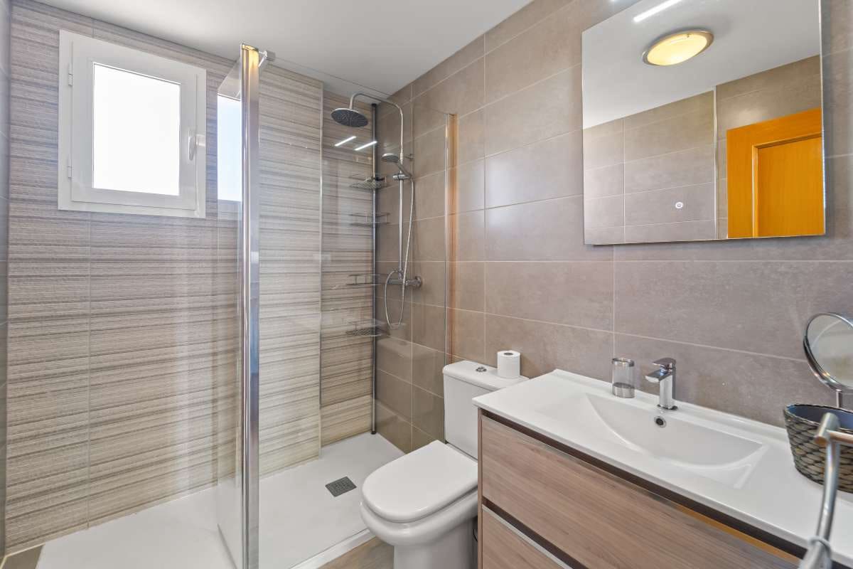 4 makuuhuone Huvila myytävänä paikassa Bonalba mukana uima-altaan 
autotalli - 465 000 € (Ref: 9751110)