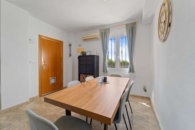 4 makuuhuone Huvila myytävänä paikassa Bonalba, Busot mukana uima-altaan 
autotalli - 465 000 € (Ref: 9751110)