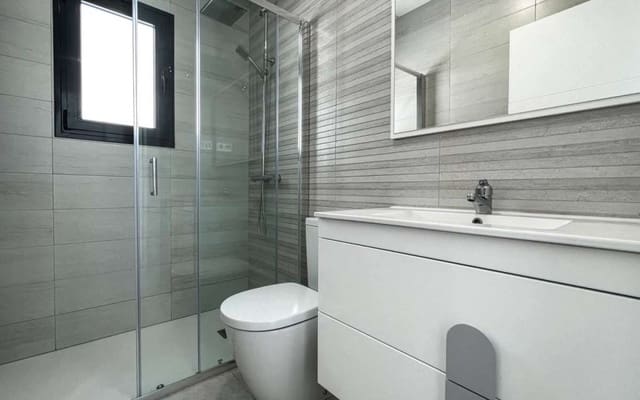 Chalet de 3 habitaciones en Pinar de Campoverde, Pilar de la Horadada en venta con piscina - 431.560 € (Ref: 9751389)