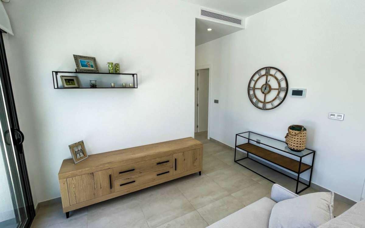 Chalet de 3 habitaciones en Pilar de la Horadada en venta con piscina - 431.560 € (Ref: 9751389)