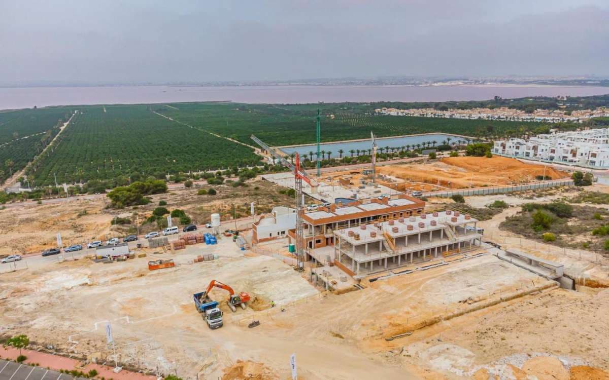 3 chambre Villa/Maison à vendre à Torrevieja avec piscine garage - 414 000 € (Ref: 9751402)