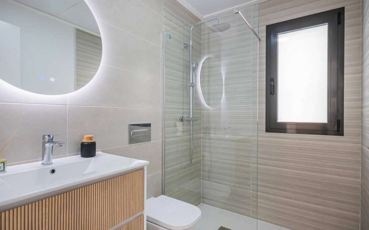 3 chambre Villa/Maison à vendre à Torrevieja avec piscine garage - 414 000 € (Ref: 9751402)