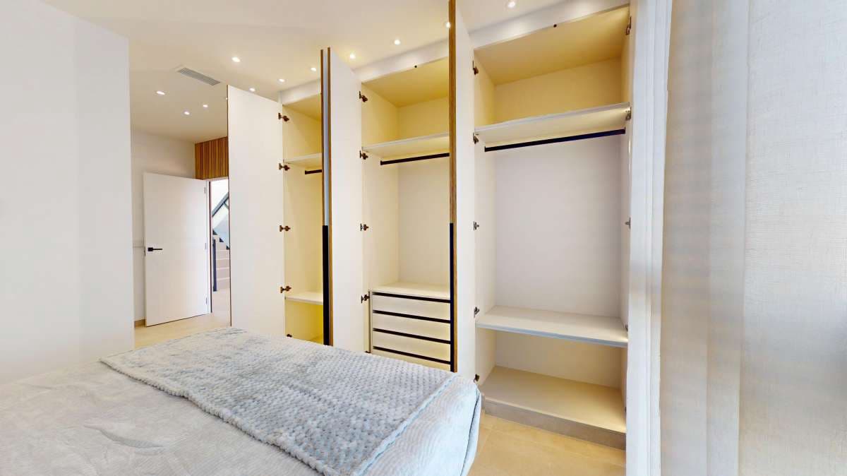 3 sypialnia Willa na sprzedaż w Finestrat z basenem garażem - 699 900 € (Ref: 9751417)