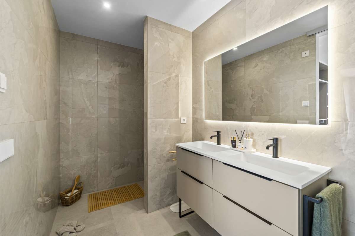 3 sypialnia Willa na sprzedaż w Polop z basenem garażem - 775 000 € (Ref: 9758179)