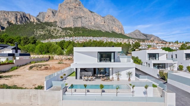 3 sypialnia Willa na sprzedaż w Polop z basenem garażem - 775 000 € (Ref: 9758179)