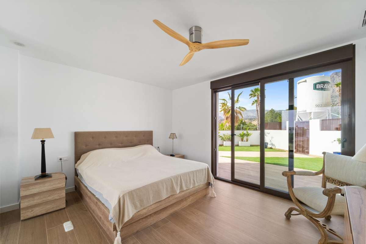 3 bedroom Villa for sale in Finestrat with pool garage - € 780,000 (Ref: 9772464)