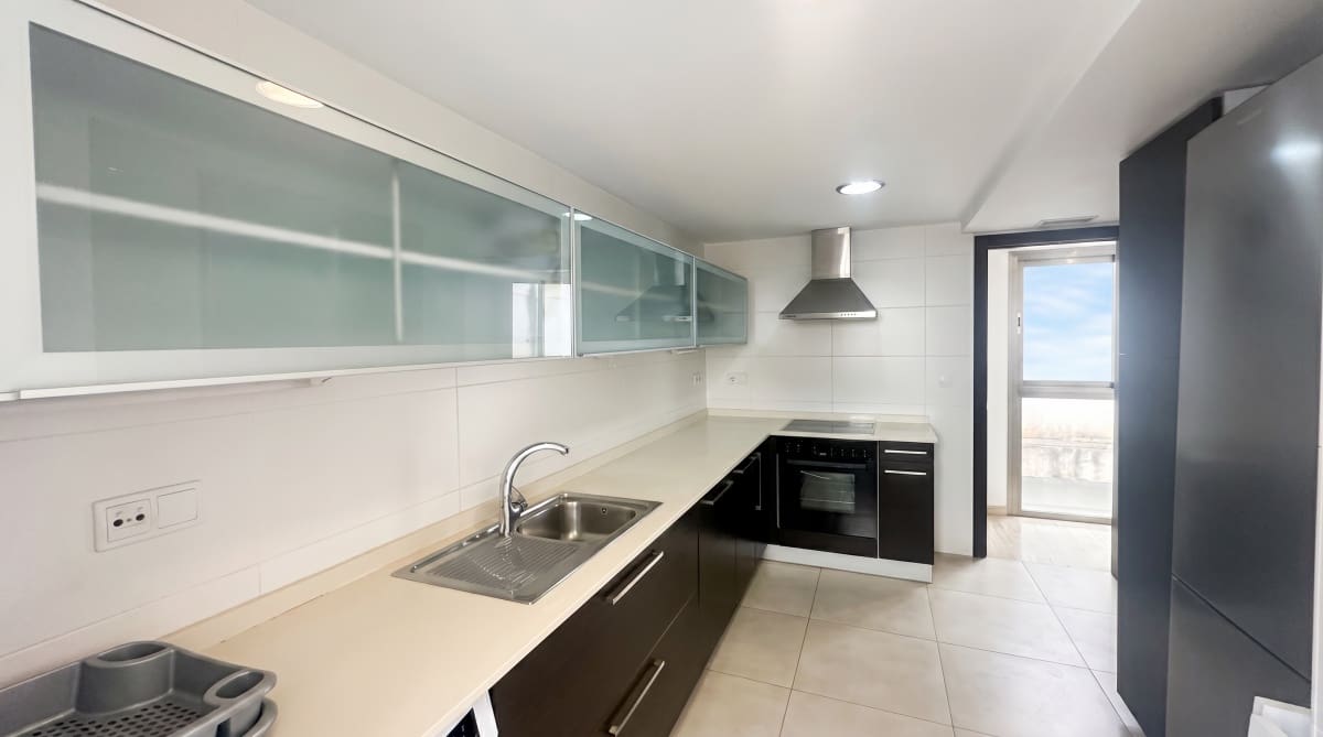 2 sovrum Lägenhet till salu i Alicante stad med garage - 850 000 € (Ref: 9810852)