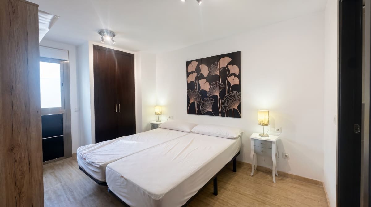 2 sovrum Lägenhet till salu i Alicante stad med garage - 850 000 € (Ref: 9810852)