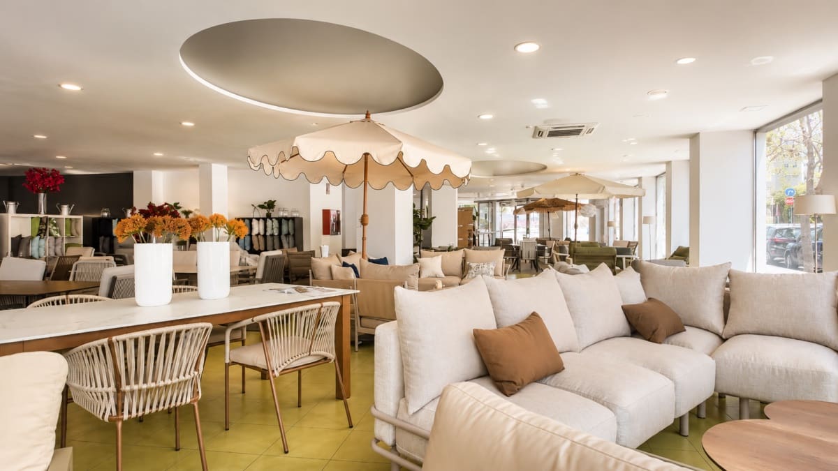 Komercyjne na sprzedaż w Miasto Alicante / Alacant - 950 000 € (Ref: 9891416)