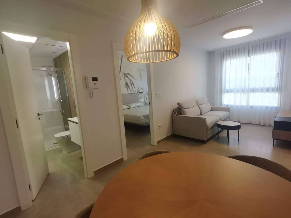 2 soveværelse Lejlighed til salg i Torrevieja med swimmingpool - € 249.000 (Ref: 9914085)