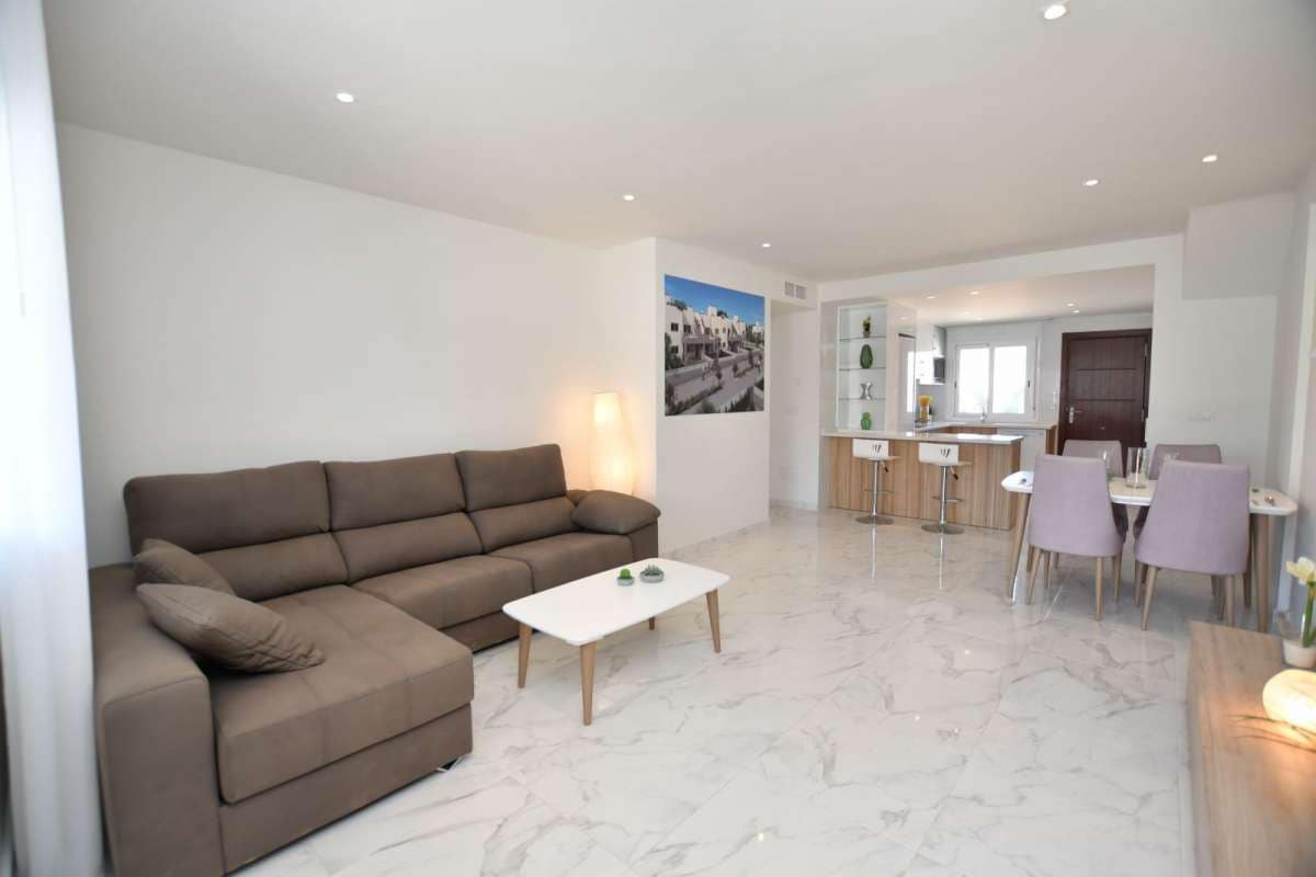 2 soverom Bungalow til salgs i San Miguel de Salinas med svømmebasseng garasje - € 251 900 (Ref: 9914129)