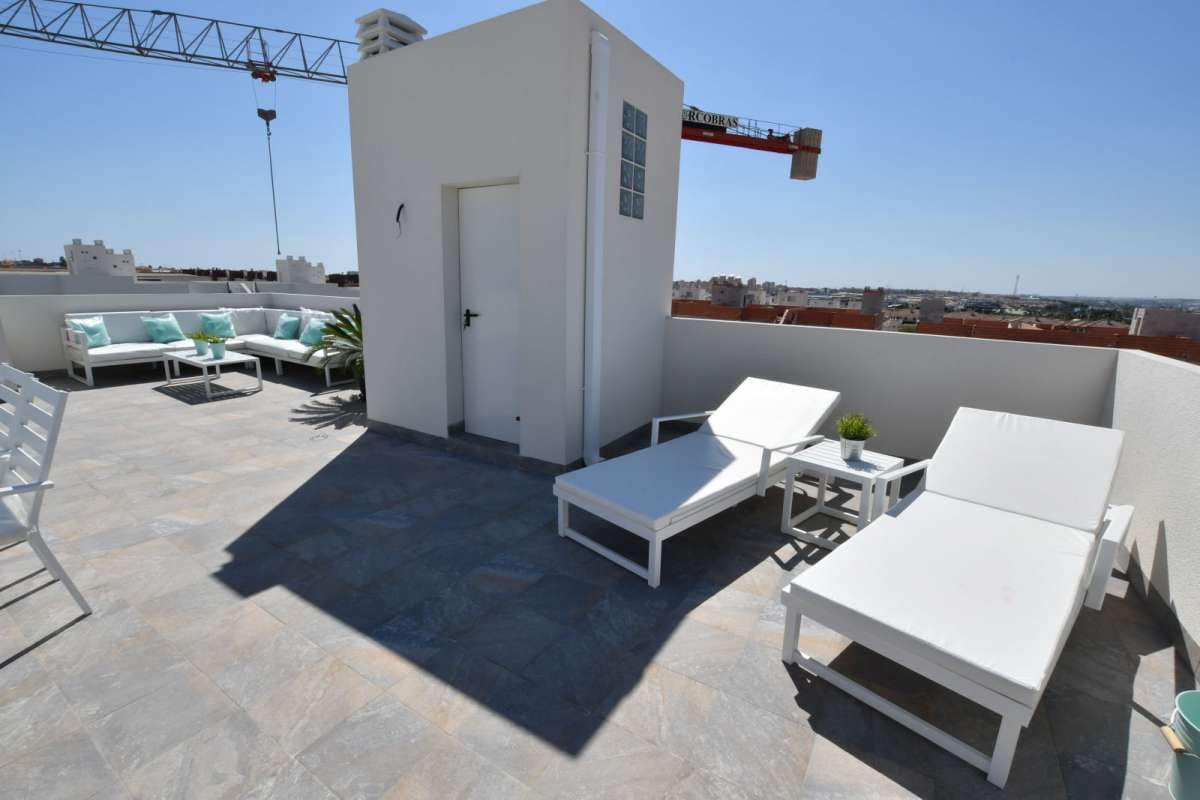 2 soverom Bungalow til salgs i San Miguel de Salinas med svømmebasseng garasje - € 251 900 (Ref: 9914129)