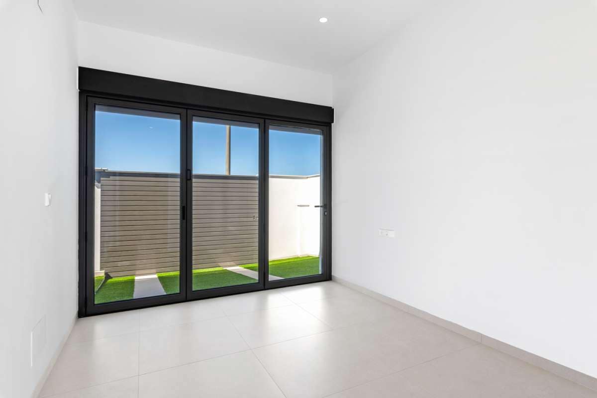 3 Zimmer Villa zu verkaufen in San Javier mit Pool Garage - 739.900 € (Ref: 9914142)