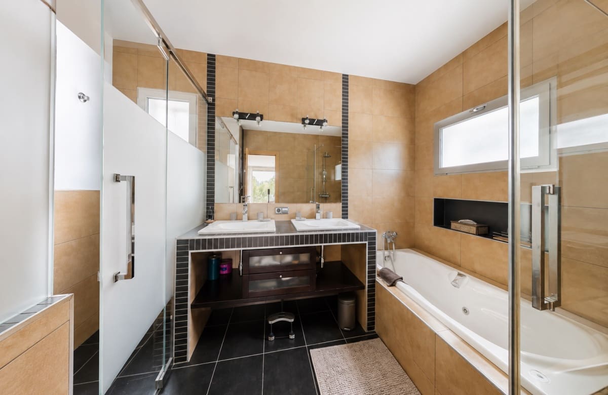 4 Zimmer Villa zu verkaufen in Altea mit Pool Garage - 1.250.000 € (Ref: 9914151)
