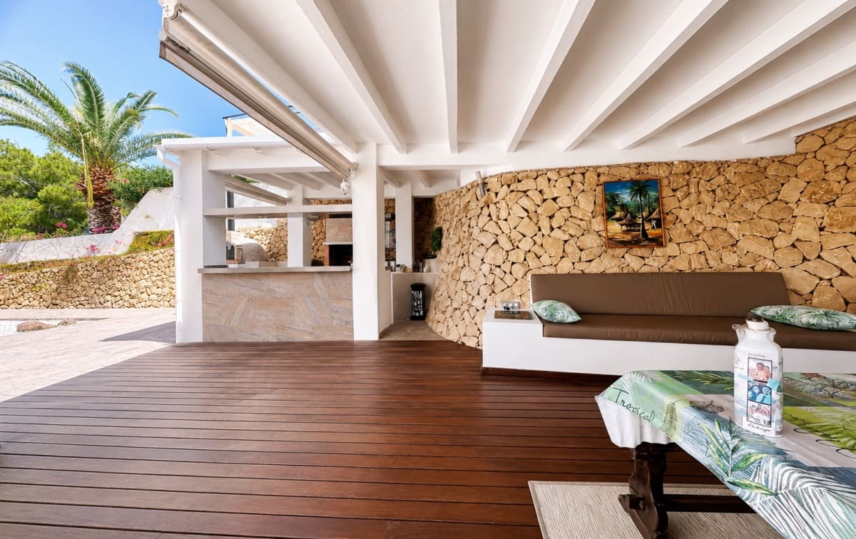 4 Zimmer Villa zu verkaufen in Altea mit Pool Garage - 1.250.000 € (Ref: 9914151)