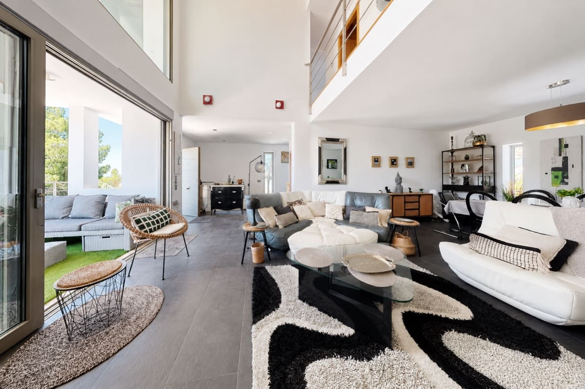 4 Zimmer Villa zu verkaufen in Altea mit Pool Garage - 1.250.000 € (Ref: 9914151)