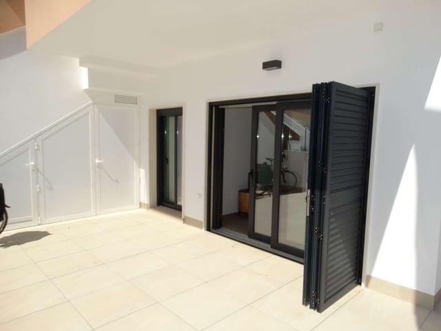 2 soverom Bungalow til salgs i Pilar de la Horadada ciudad, Pilar de la Horadada med svømmebasseng garasje - € 245 000 (Ref: 9914180)