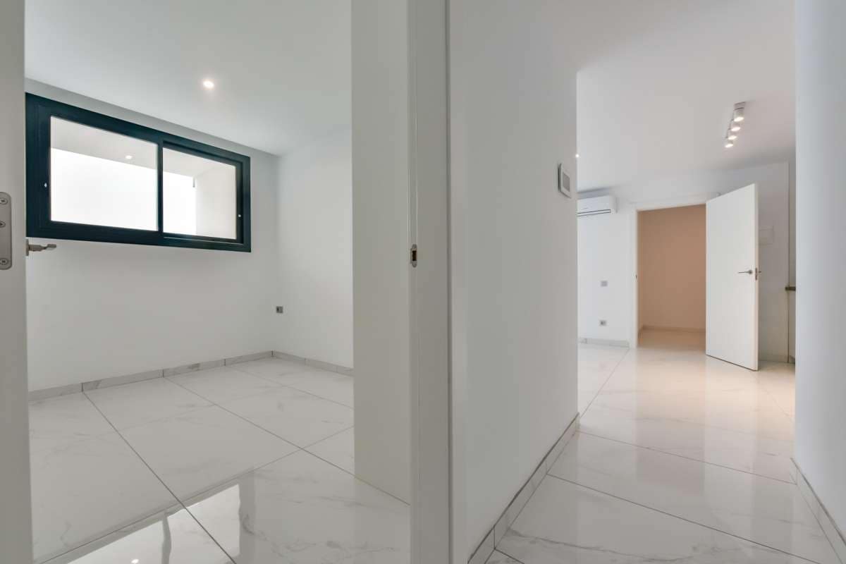 7 soverom Villa til salgs i Finestrat med svømmebasseng - € 1 900 000 (Ref: 9914223)