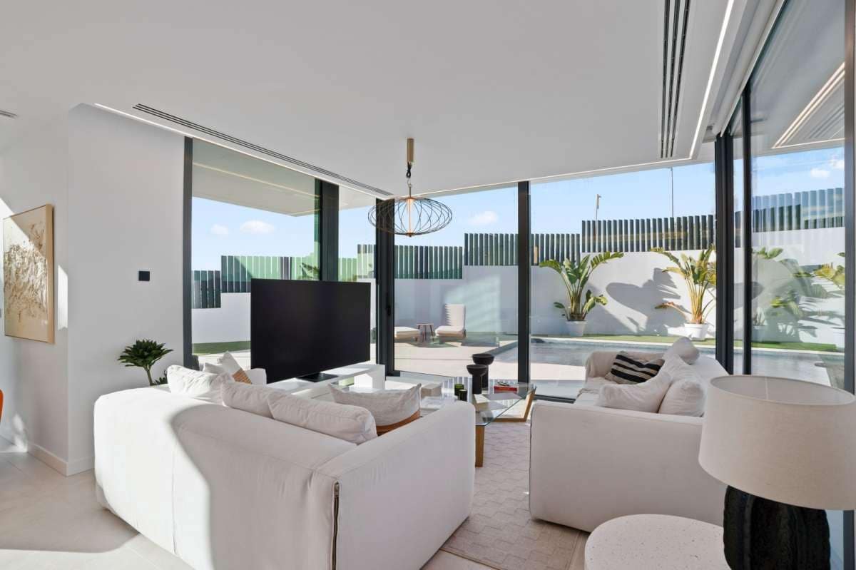 3 slaapkamer Villa te koop in Benidorm met zwembad garage - € 1.780.000 (Ref: 9914238)