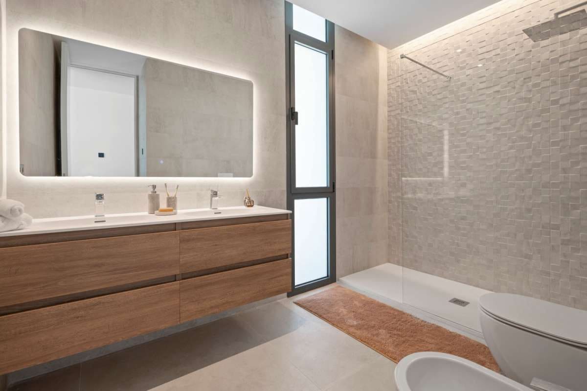 3 slaapkamer Villa te koop in Benidorm met zwembad garage - € 1.780.000 (Ref: 9914238)