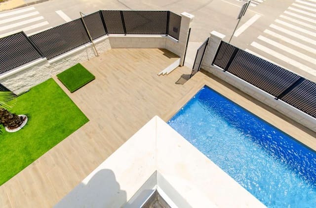 Pareado de 3 habitaciones en Vistabella, Orihuela en venta con piscina garaje - 395.000 € (Ref: 9914269)