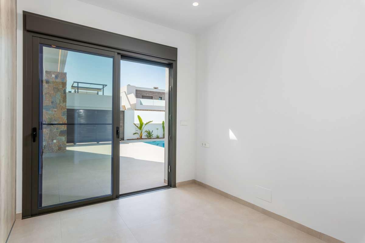 3 quarto Moradia para venda em San Javier com piscina garagem - 633 500 € (Ref: 9914297)