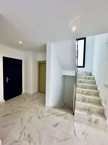 4 soverom Villa til salgs i Ciudad Quesada, Rojales med svømmebasseng garasje - € 834 000 (Ref: 9914468)