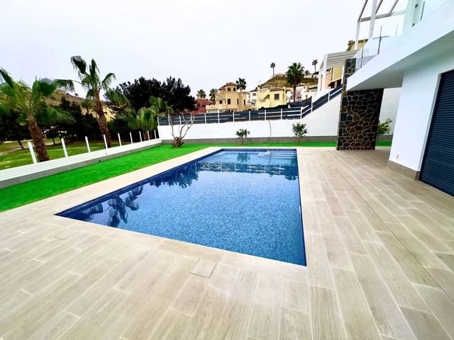 4 soverom Villa til salgs i Ciudad Quesada, Rojales med svømmebasseng garasje - € 834 000 (Ref: 9914468)