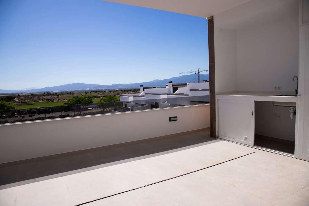 Apartamento de 2 habitaciones en Condado de Alhama en venta con piscina garaje - 279.500 € (Ref: 9914471)
