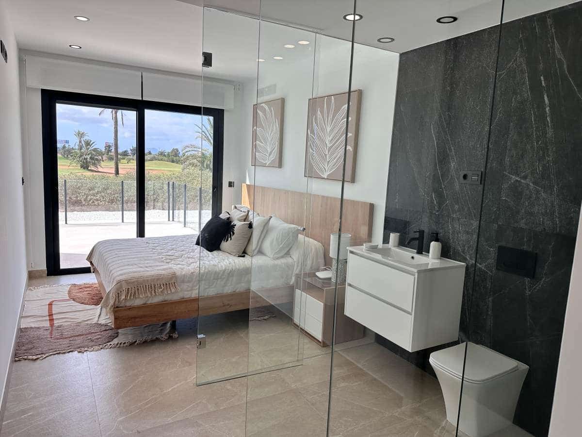 Apartamento de 3 habitaciones en Los Alcázares en venta con piscina garaje - 369.000 € (Ref: 9914507)