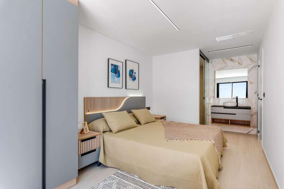 2 bedroom Apartment for sale in Guardamar del Segura with pool garage - € 251,000 (Ref: 9916329)