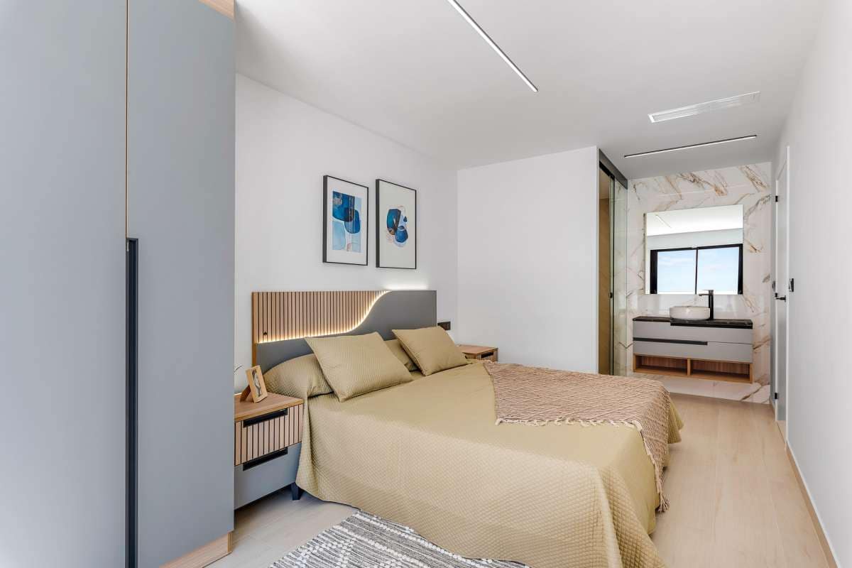 Apartamento de 3 habitaciones en Guardamar del Segura en venta con piscina garaje - 241.000 € (Ref: 9916331)