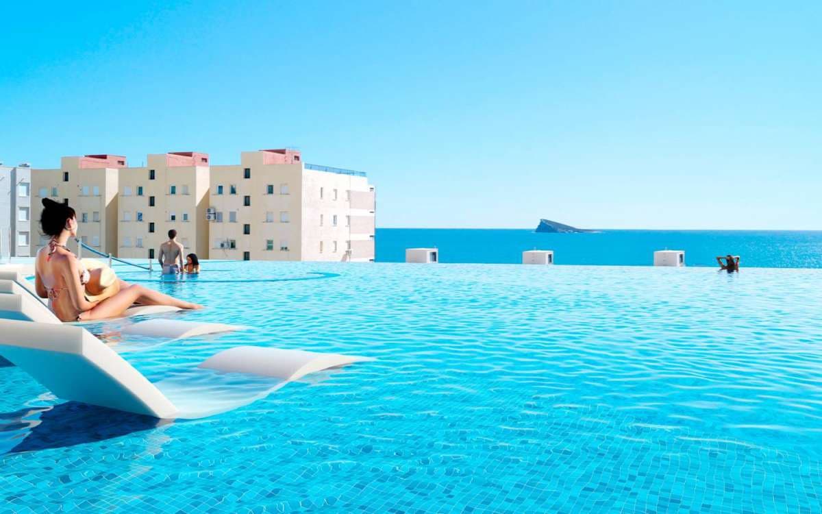 2 soveværelse Lejlighed til salg i Benidorm med swimmingpool garage - € 843.000 (Ref: 9918819)