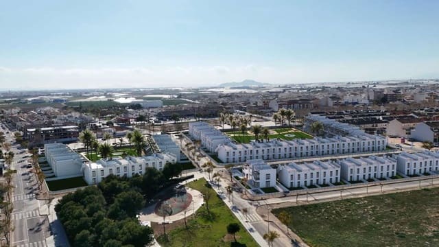 3 chambre Bungalow à vendre à Pilar de la Horadada ciudad, Pilar de la Horadada avec piscine garage - 375 000 € (Ref: 9937076)