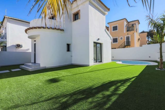 Chalet de 3 habitaciones en Las Filipinas en venta con piscina garaje - 590.000 € (Ref: 9938741)