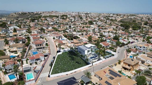 3 sypialnia Willa na sprzedaż w Ciudad Quesada, Rojales z basenem garażem - 1 215 000 € (Ref: 9938748)