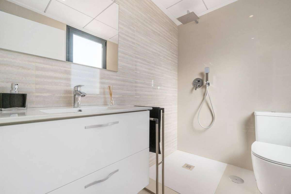 3 slaapkamer Villa te koop in Los Montesinos met zwembad garage - € 535.000 (Ref: 9940917)