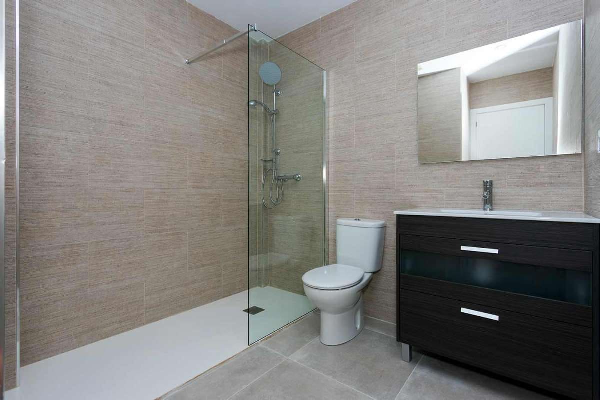 Chalet de 3 habitaciones en Daya Nueva en venta con piscina garaje - 388.000 € (Ref: 9940943)
