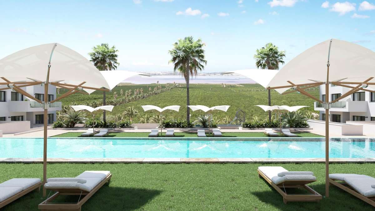 2 soveværelse Bungalow til salg i Torrevieja med swimmingpool garage - € 329.900 (Ref: 9940966)
