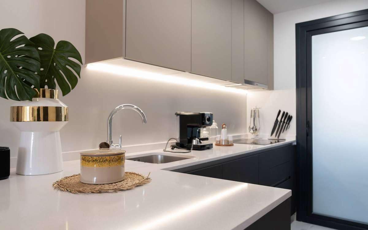 Apartamento de 3 habitaciones en Benidorm en venta con piscina garaje - 575.000 € (Ref: 9942926)