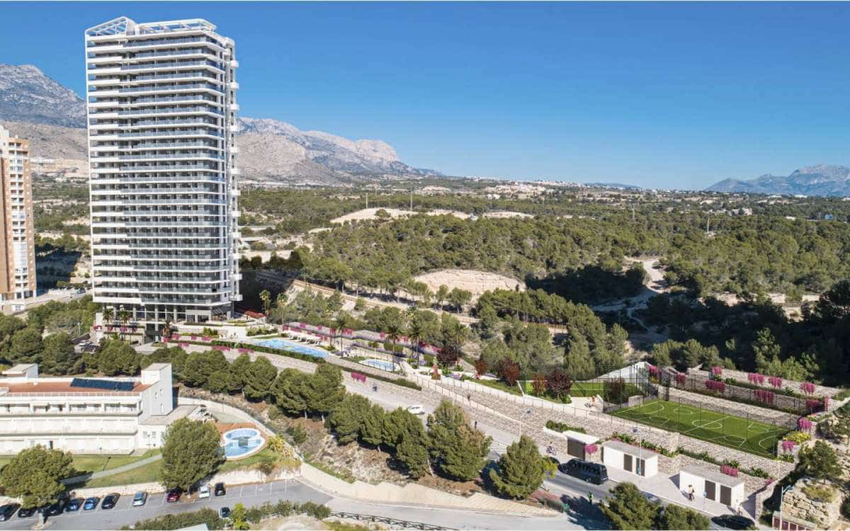 Apartamento de 3 habitaciones en Benidorm en venta con piscina garaje - 575.000 € (Ref: 9942926)